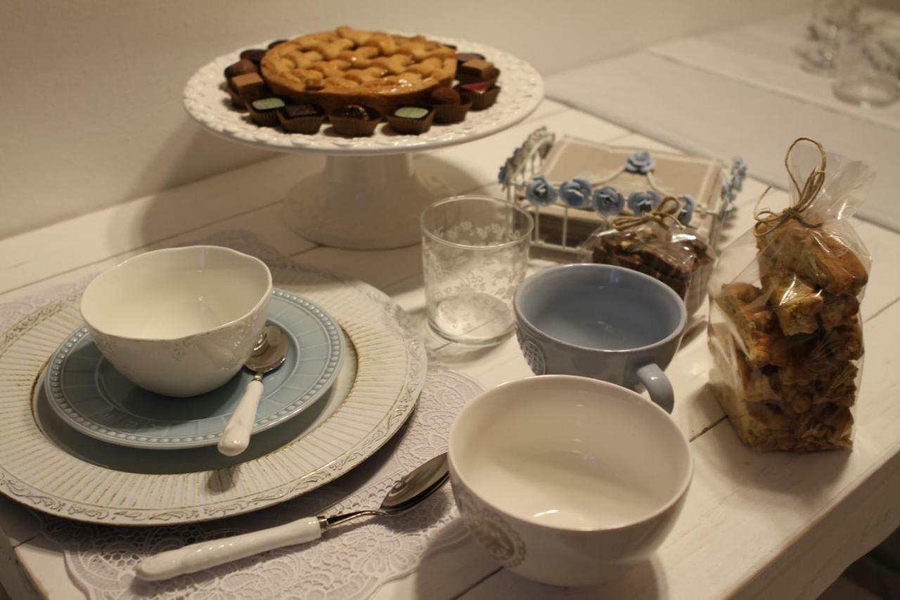 Bed and Breakfast La Casina di Manon Vinci Esterno foto