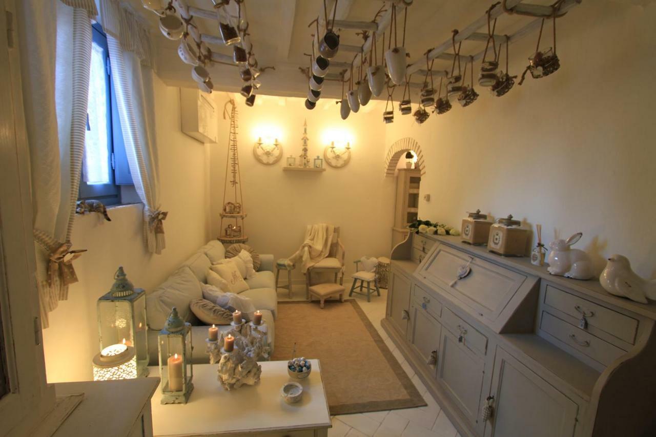 Bed and Breakfast La Casina di Manon Vinci Esterno foto