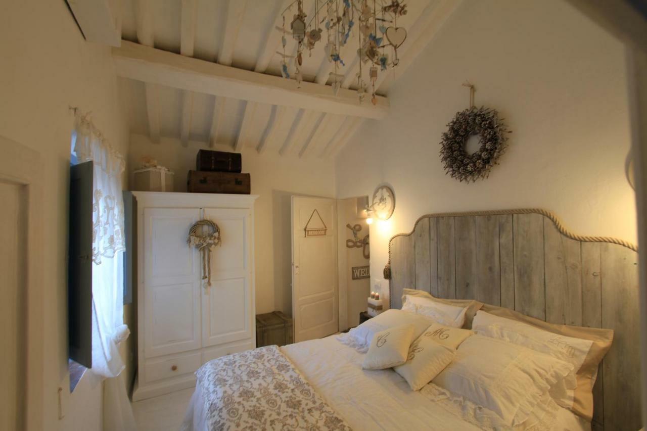 Bed and Breakfast La Casina di Manon Vinci Esterno foto